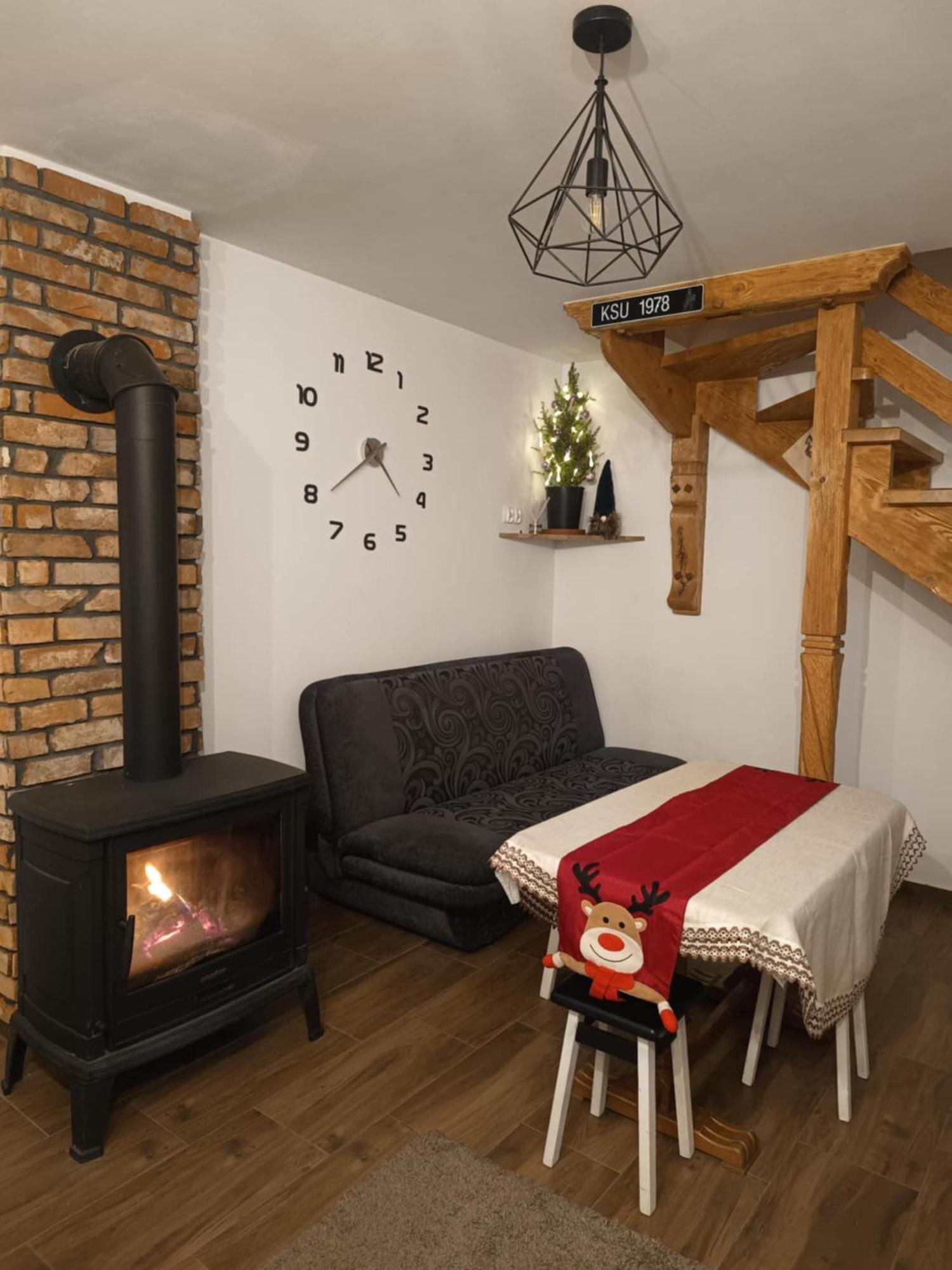 Villa Bieszczadzka Dolina U Magdy à Zlobek  Extérieur photo